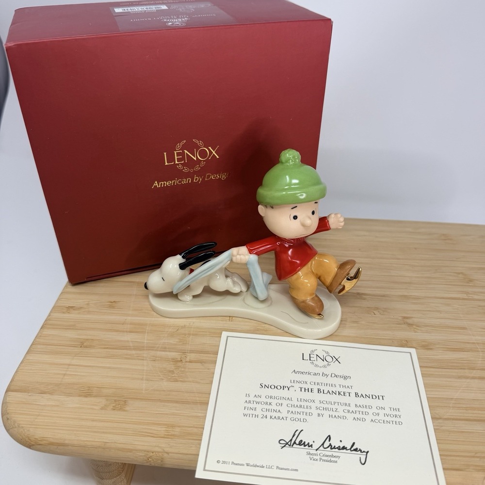 Lenox Peanuts Snoopy The Blanket Bandit Figurine New in Box 2013 Certificate